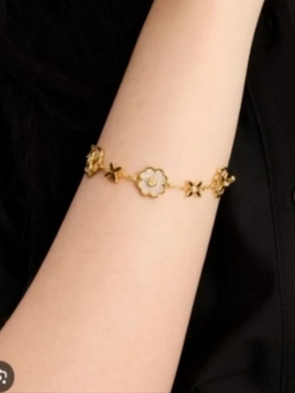 Kate Spade New York Heritage Bloom Line Bracelet In Gold Color - Picture 2 of 10